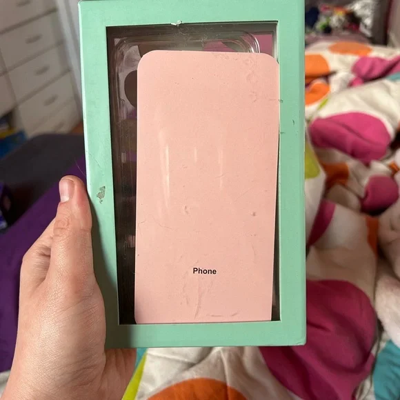 iPhone 11 case - Picture 2 of 2